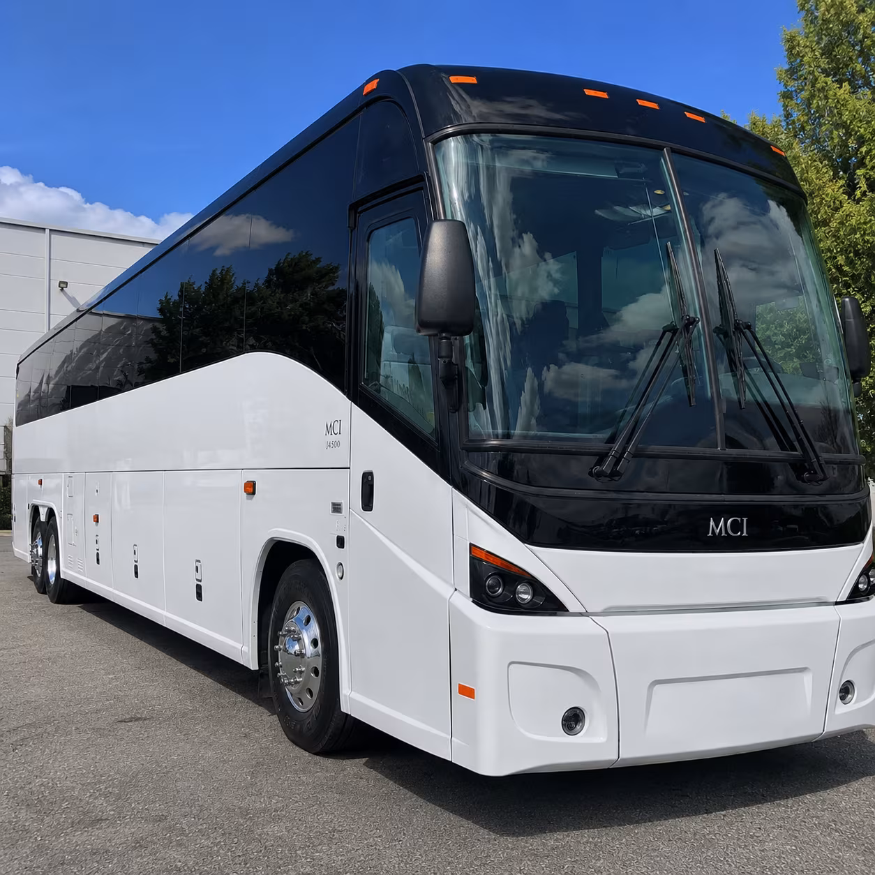 austin bergstrom international airport aus shuttle buses from leander
