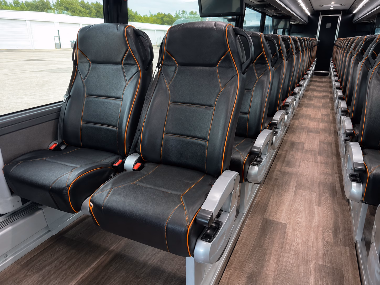 how the type of bus changes the price in leander texas
