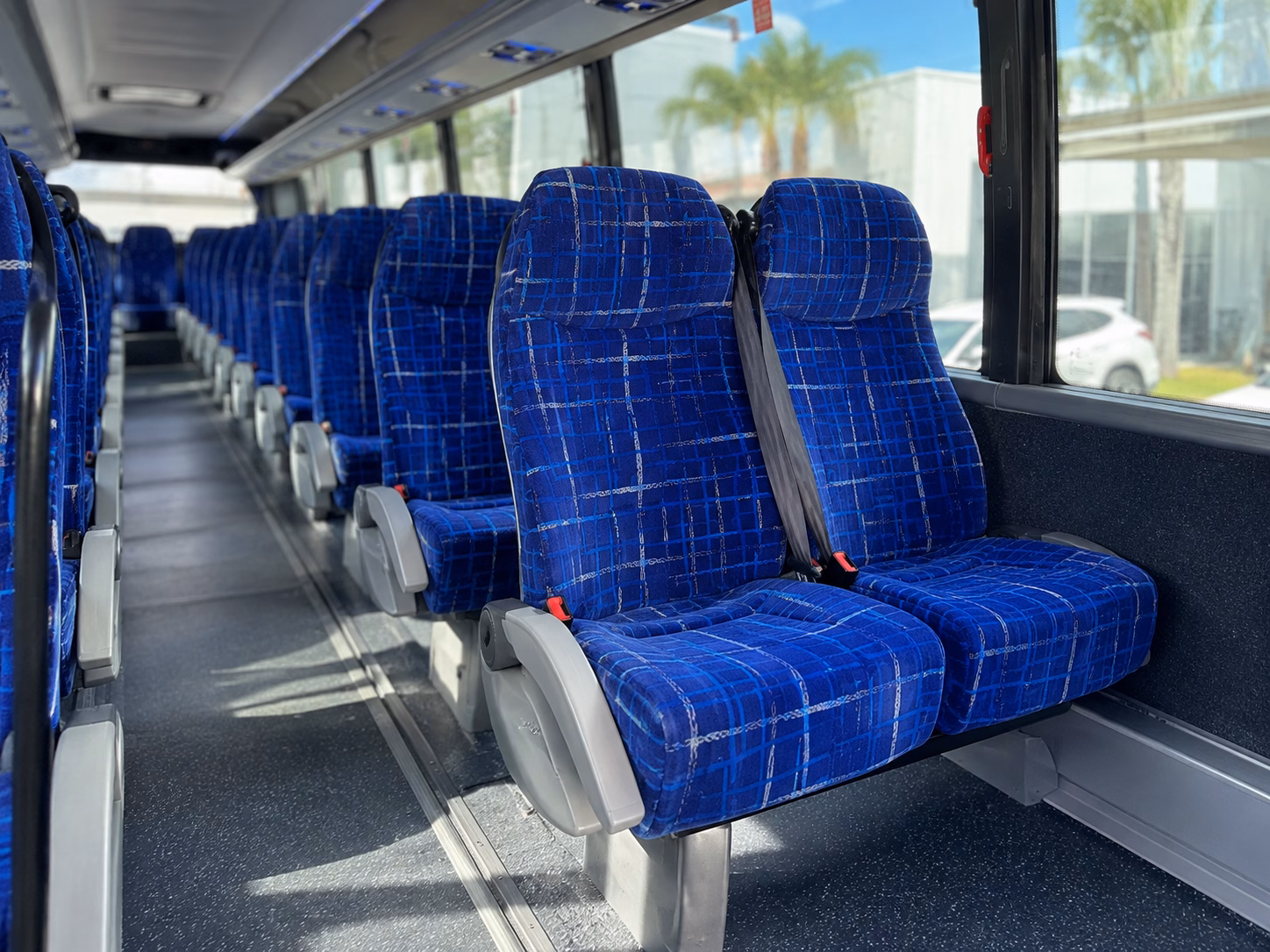 leander bus rental service area