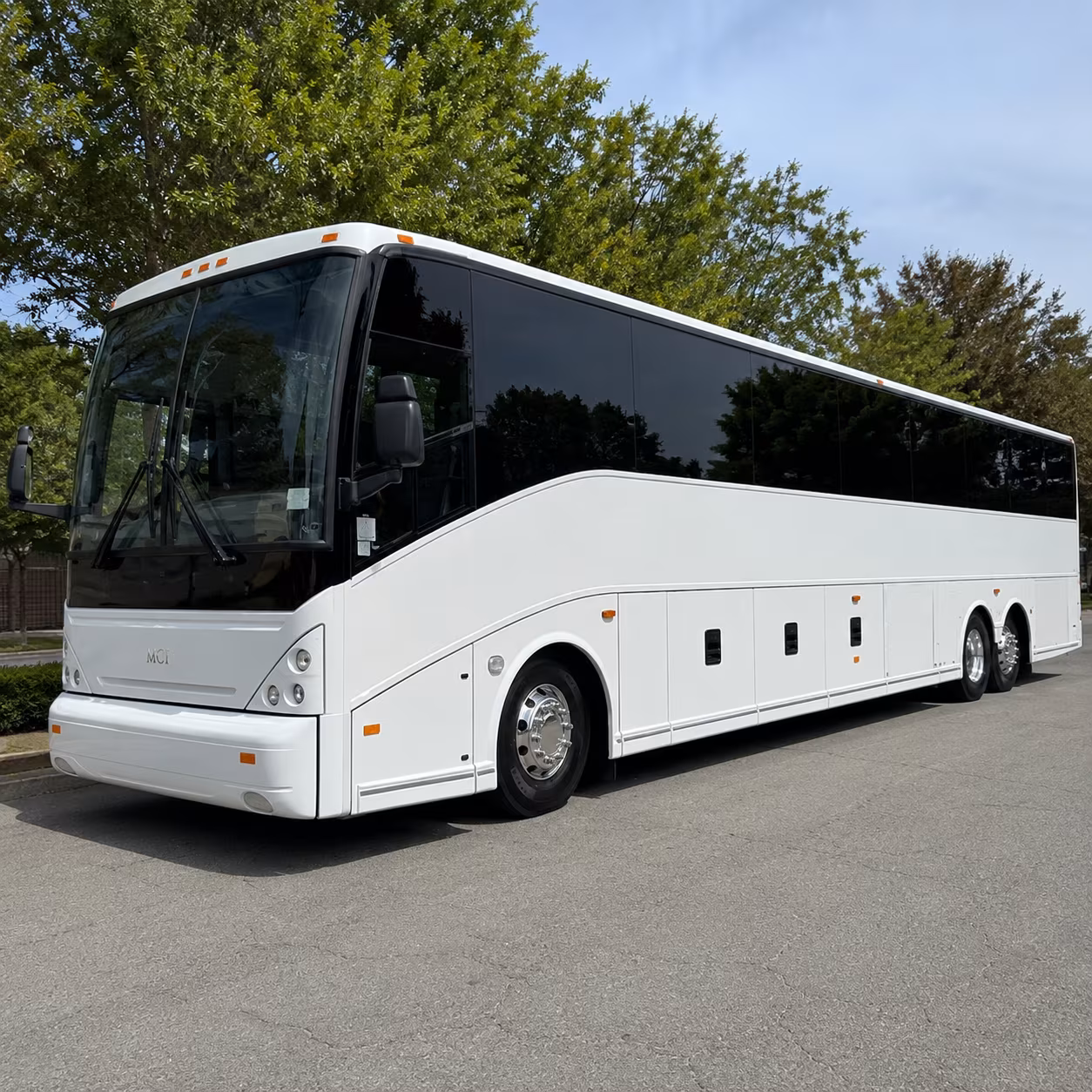 leander charter bus hero 3